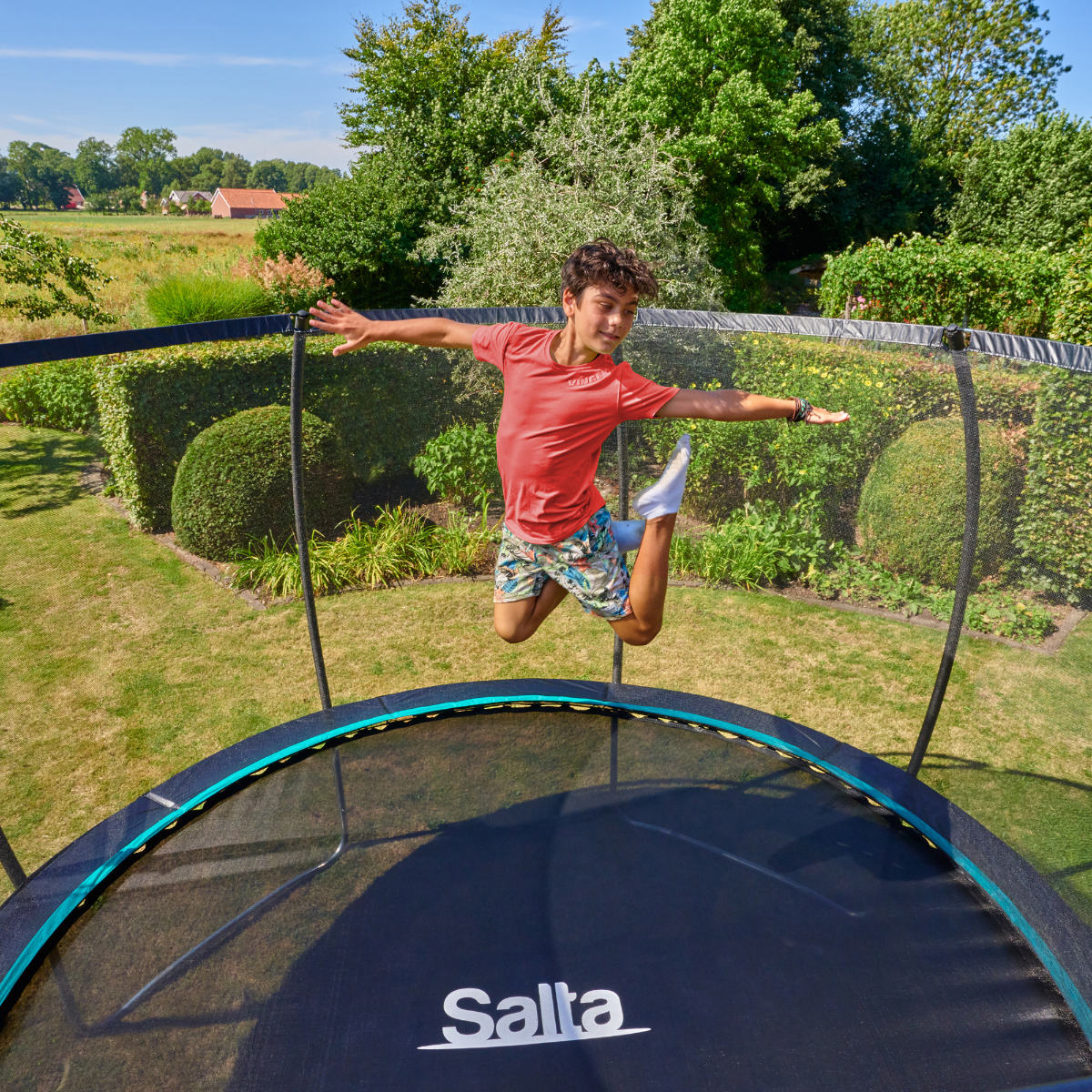 10ft Salta Cosmos Round Trampoline with Enclosure