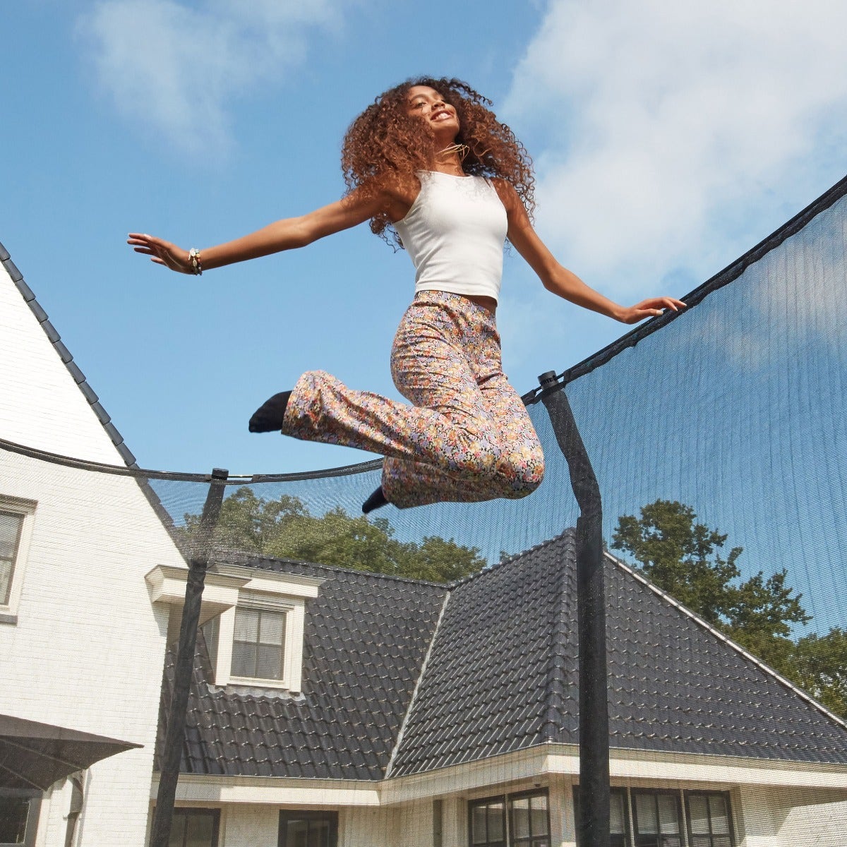 12ft Salta Green Round First Class Edition Trampoline with Enclosure