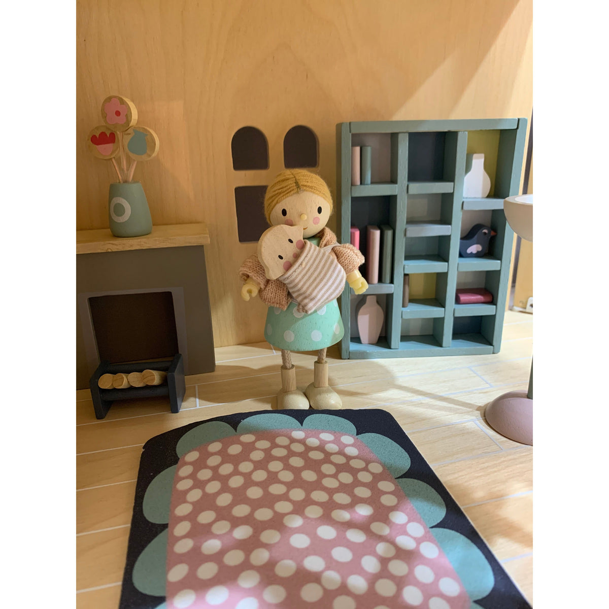 Dolls House Sitting Room Furniture