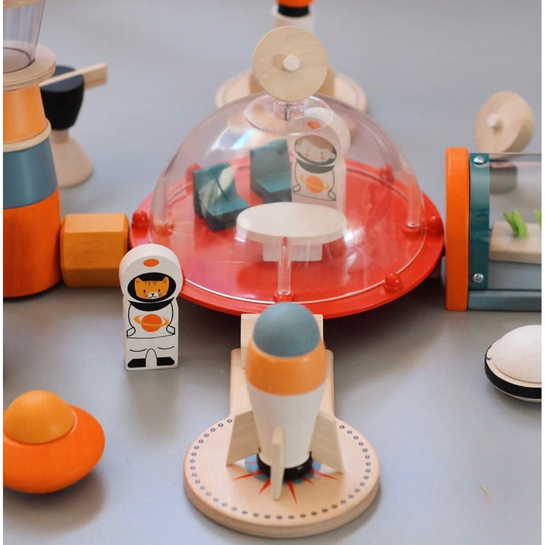 Life On Mars Set