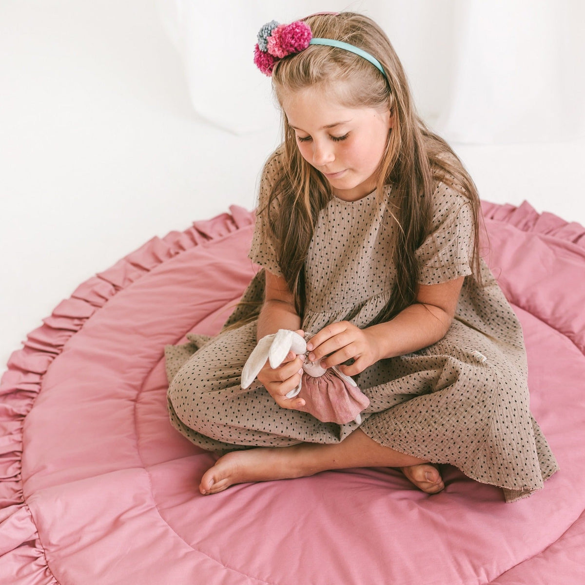 MINICAMP Kids Playmat with Ruffled Border in Rose