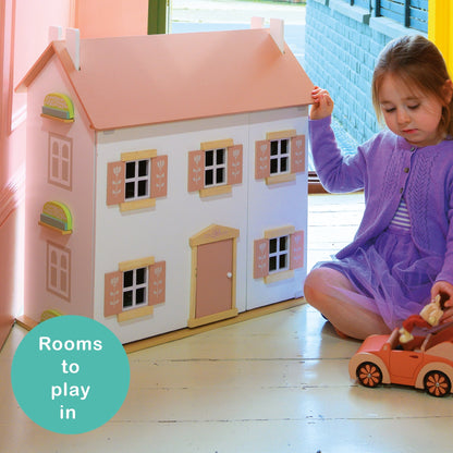 Clover Dolls House